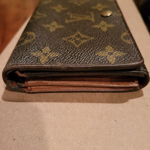 Louis Vuitton Monogram Bifold Wallet /P3094 - Picture 11 of 13